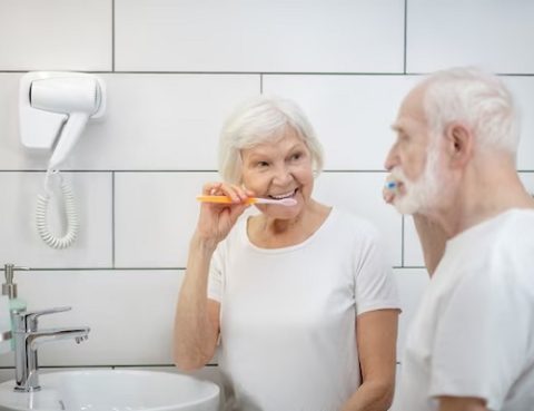 Cuidados bucales en adultos mayores