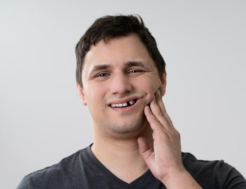 Por qué se parten los dientes